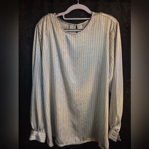 Notations Women's Black and White Striped Blouse